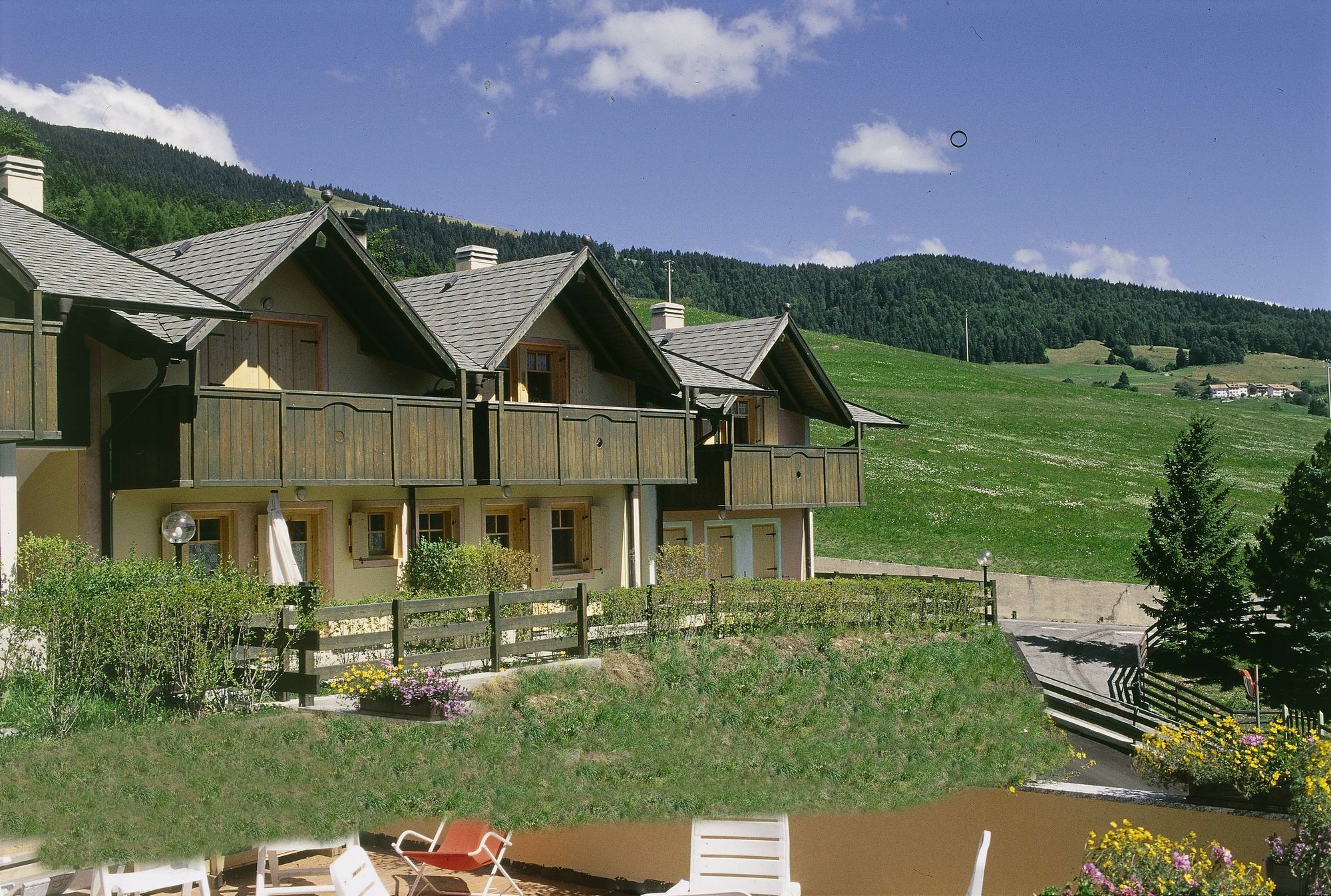 Alpine Smart Residence โฟลกาเรีย ภายนอก รูปภาพ
